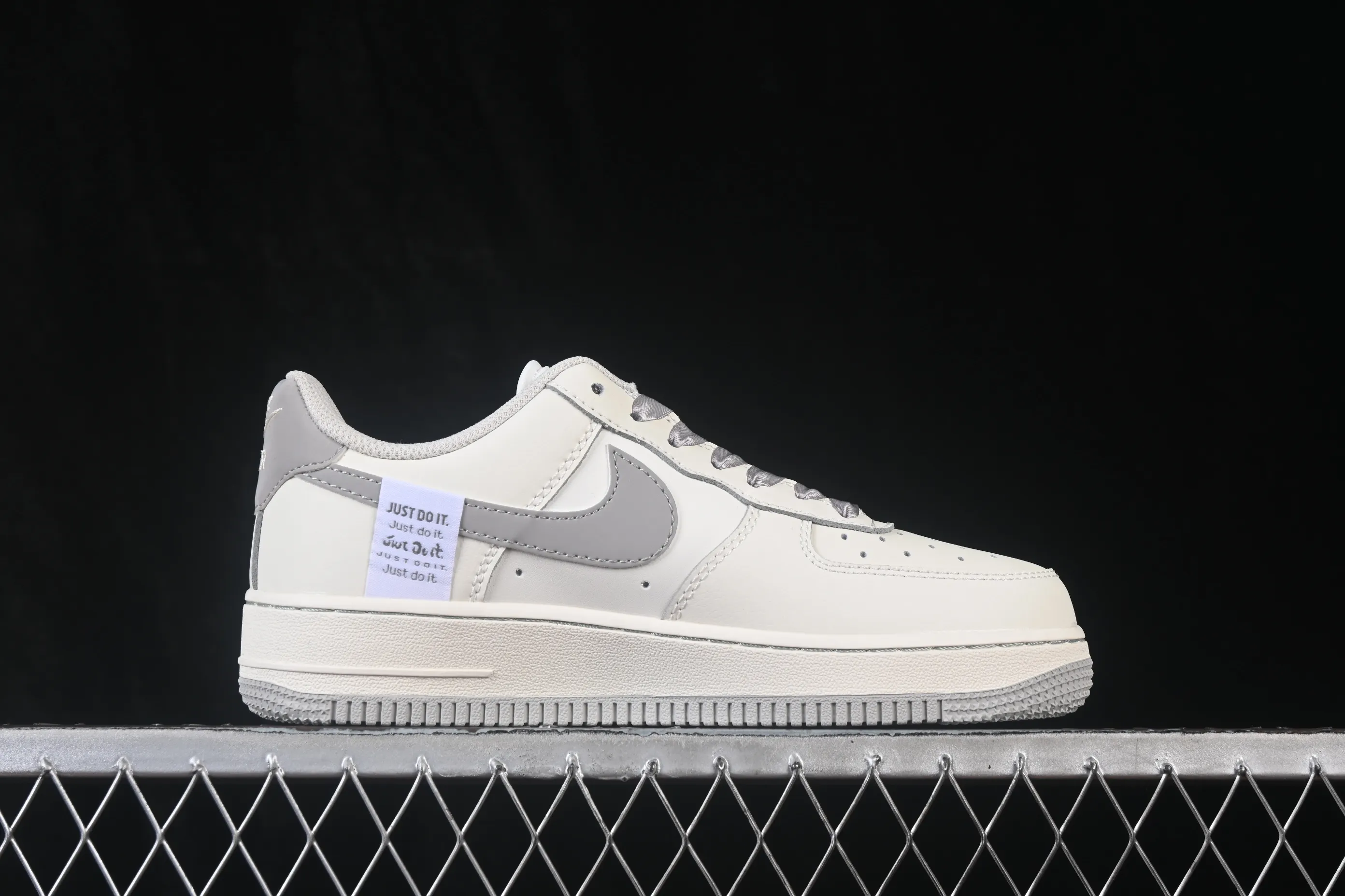All Categories Nk Air Force 1 Air Force Series Nk Air Force 1 Low Air Force Low Nike Air Force 1'07 Low "Milk Gray Leopard" Hand-painted Graffiti Milk Gray Leopard Air Force One Low-top Casual Shoes FB1839-323